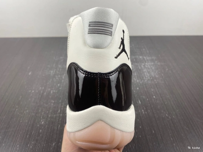 Reps TBK AR0715-101 Neapolitan WMNS Jordan Air 11 0816
